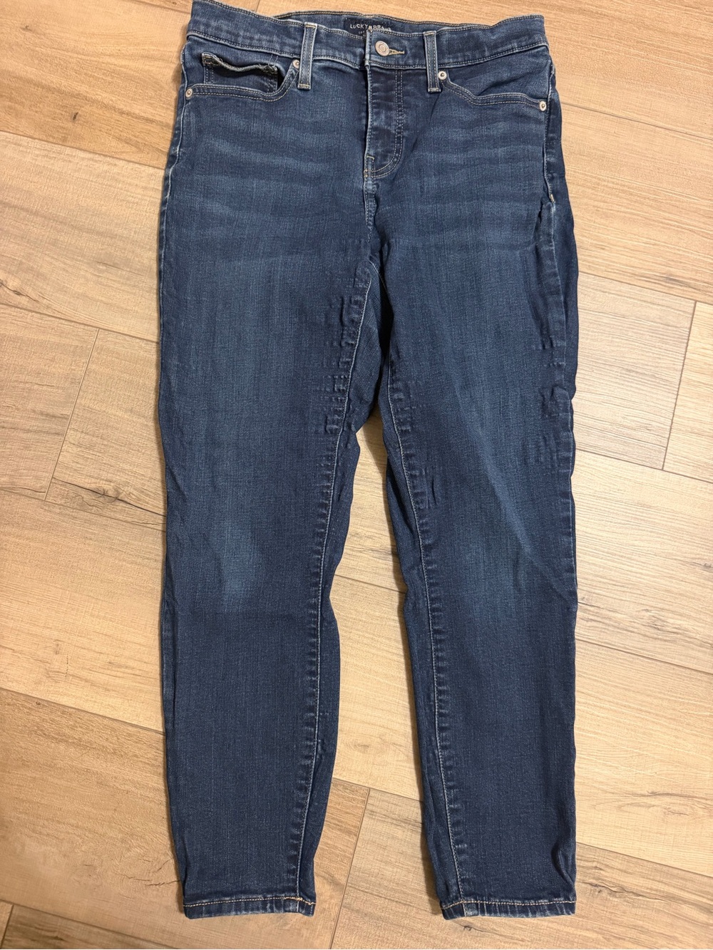 Lucky Brand Women's Skinny Jeans in Dark Blue